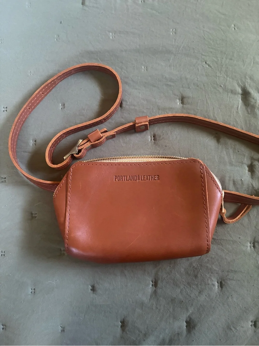 NWOT Portland Leather Women's Brown Leather Crossbody/Hip Bag